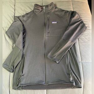 NWT Large R1 Patagonia Men's Jacket